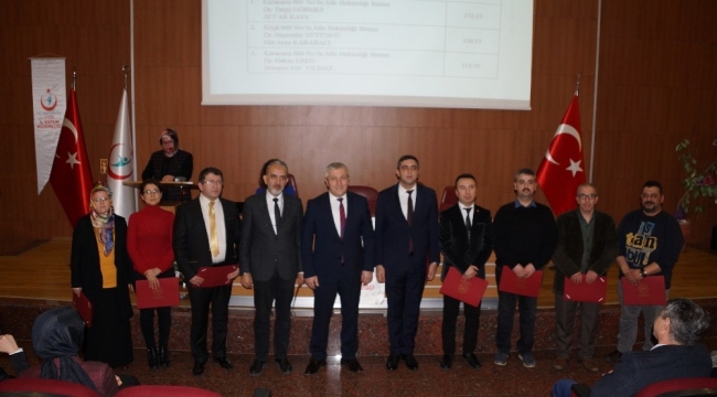 Aydın'da kanser taramalarında başarılı olan sağlık personelleri ödüllendirildi