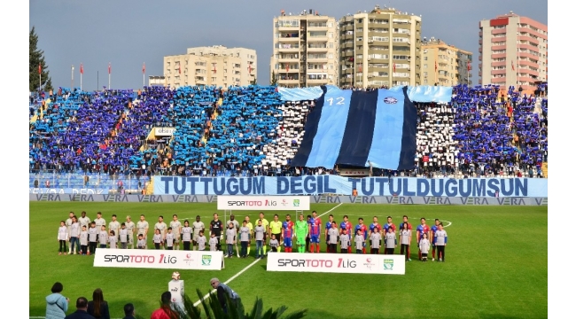 Adana Demirspor taraftarı derbi biletlerini 16 saniyede tüketti