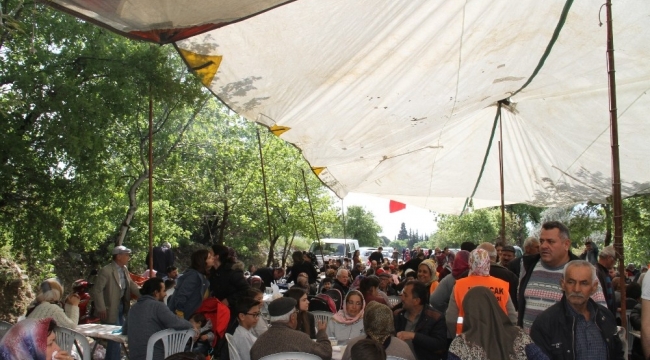 Kuyucak'ta geleneksel Arap Dede Hayrı düzenlendi