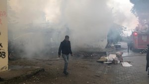 İncirliova'da metruk binada yangın yangın