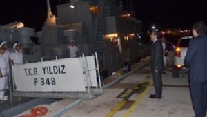 Kuşadası’nda askeri gemiler ziyarete açıldı 
