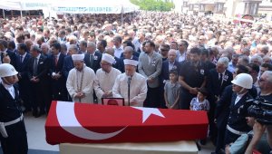AK Parti Aydın Milletvekilleri Yavuz ve Posacı CHP Milletvekili Kazım Arslan'ın cenazesine katıldı