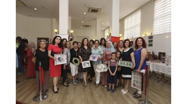 Aydın'da 'El Sanatları ve Giyim' sergisi açıldı