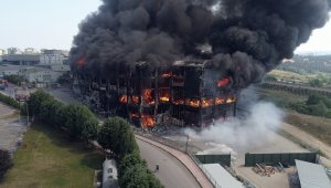 Fabrika yangınında 4 işçi hayatını kaybetti