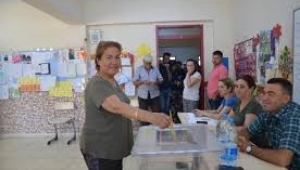 Nazilli'nin 2 mahallesinde yenilenen muhtarlık seçimi için oy kullanıldı