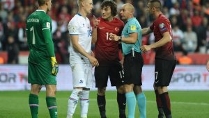 Türkiye - İzlanda maçını Szymon Marciniak yönetecek