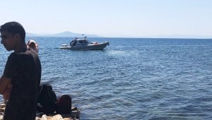 Göçmenler adada tekne beklerken yakalandı