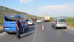  Aydın'da kamyon devrildi: 1 yaralı
