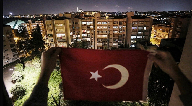 Saat 19.19'da Aydın İstiklal Marşı için balkonlarda olacak