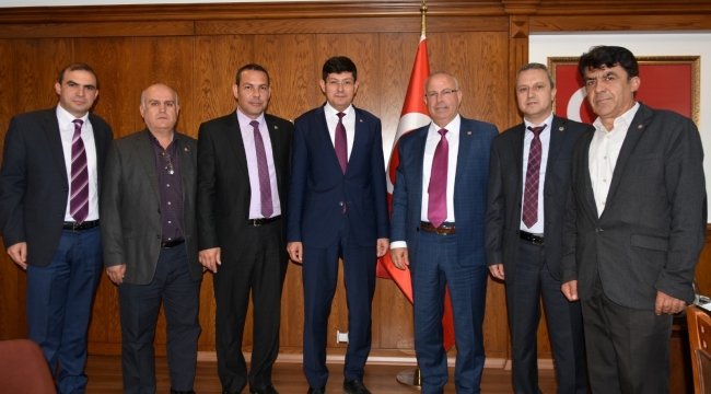 Nazilli'de belediye işçileri Başkan Özcan'a minnettar
