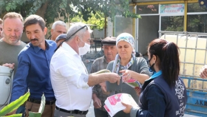 Aydın Büyükşehir Belediyesi vatandaşlara 'ejder meyvesi' fidesi dağıttı