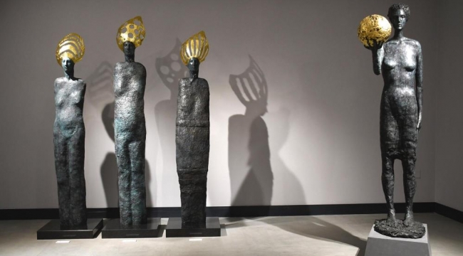  Dünyaca Ünlü Sanatçı Sağbil'in heykelleri Kuşadası'nda sergileniyor