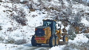 Nazilli’nin yüksek kesimlerinde yollar karla kaplandı