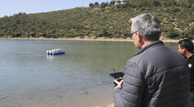  Aydın Büyükşehir Belediyesi elektrikli deniz temizlik aracı üretti