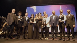  Altın Güvercin’in yeni sahibi Merve Demirci: ‘Türk Pop Müziği’nin en prestijli ödülüne layık gösterilmek mutluluk verici’