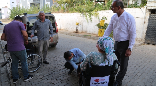 Başkan Fatih Atay bir engelli vatandaşı daha sevindirdi