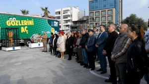 Türkiye’nin ilk gezici pop art sergisi Kuşadası'nda açıldı