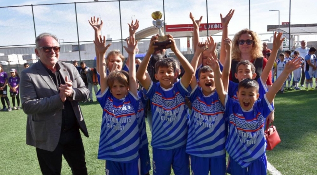 Germencik'te '23 Nisan Futbol Turnuvası'nda kupalar sahiplerini buldu